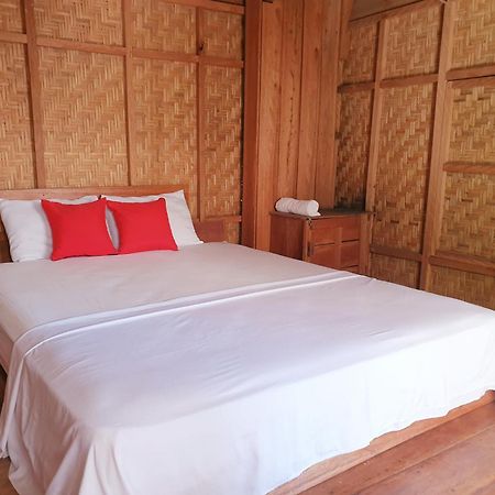 Sunset Moyo Bungalows Moyo Island Exterior photo