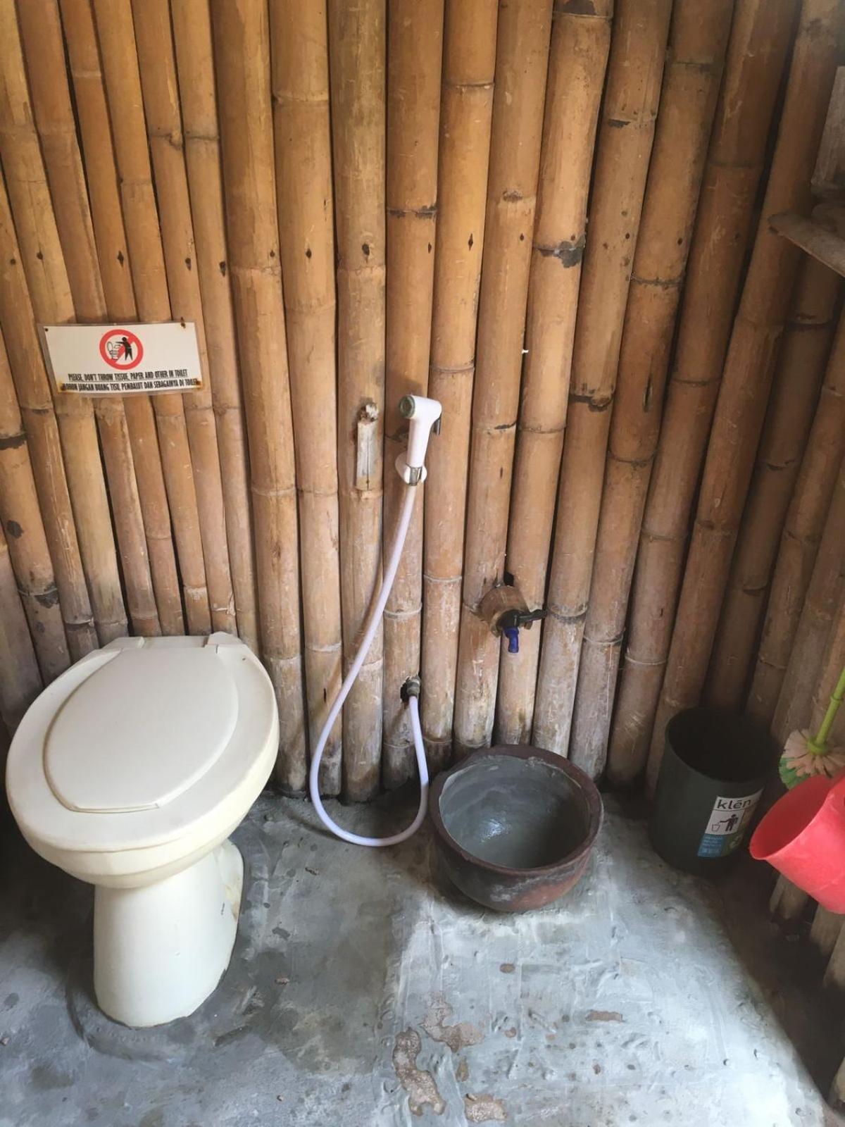 Sunset Moyo Bungalows Moyo Island Room photo